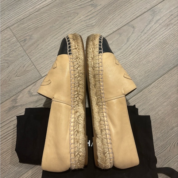 Chanel lambskin espadrilles size 35 - Picture 5 of 7